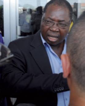 La FBF rend Zefzef responsable du huis clos imposé aux médias algériensSports : les autres articles