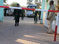 النعامة/ جرح دركيين وتخريب مقر فرقة الدرك الوطني ببلدية البيوض