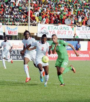 Résistance héroïqueBarrages (Aller) du Mondial 2014. Burkina Faso 3 ' Algérie 2