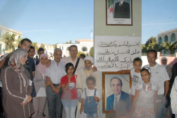 وهران ترد جميل الشهيد جمال الدين زعيترثانوية ڤديل الجديدة تحمل اسمه