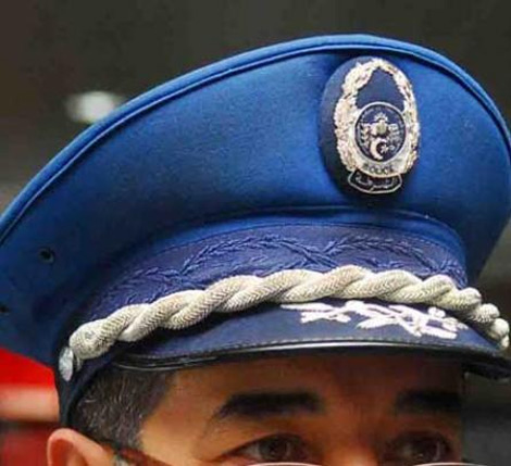 ينتحل صفة شرطي لممازحة صديقه بتيزي وزو