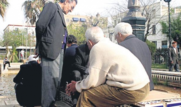 إدارات تعجز عن تعويض 11 ألف موظف أحيلوا على التقاعد .. وتعليمة سلال بالإحالة ستشمل 180 ألف موظف في أربع سنوات