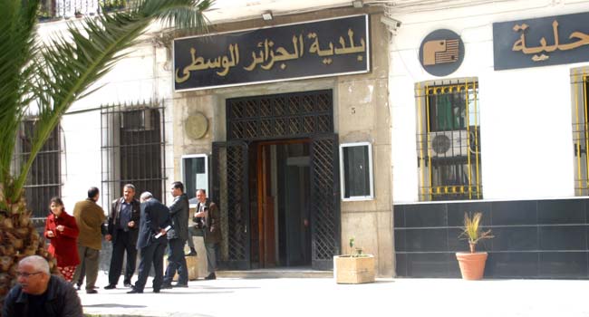 Algérie - La « révolution du service public » est pour bientôt, selon le ministre Mohamed Ghazi