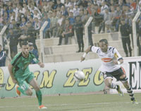 Pourtant, il y avait de nombreuses affichesQuand le clasico espagnol 'clipse le foot alg'rien