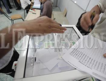 Le RND et le FLN en rangs séparésPRESIDENTIELLE 2014