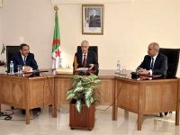 Le ministre de l'Intérieur préside la cérémonie d'installation du nouveau SG du ministère