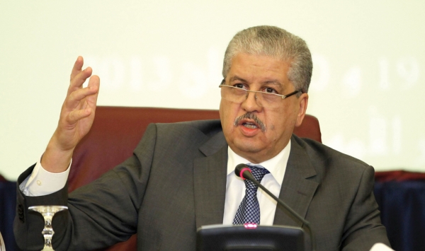 سلال يؤكّد من سطيف: الجزائر بحاجة لتغييرات كبيرة .. وتنتظرها ثورة .. ولكن