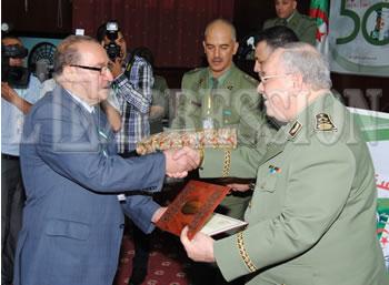 L'Armée décide de parlerRENCONTRE SUR LA REVUE EL DJEICH À L'OCCASION DE SON 50E ANNIVERSAIRE