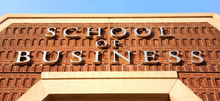 Lancement de la HSBA, une nouvelle école de management à Alger