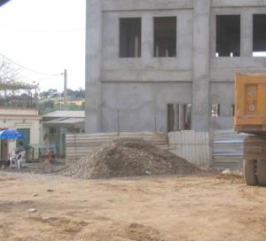 بسبب الإهمال بورشة مشاريع سكنية في تيبازة                    بناؤون يقتلون طفلا في السابعة تحت أكوام الخرسانة