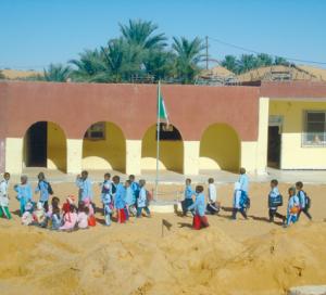 مؤسسات طلمين بأدرار تفتقر لأدنى شروط التمدرس                    معلمون يتنقلون على الحمير والحجرات تتحول إلى مراقد