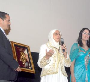 كلمة شافية بوذراع حفظت ماء الوجه                    عزوف غالبية المصريين عن حضور مهرجان سينما وهران