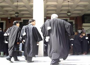 محامو غليزان يقاطعون جلسات المحاكمةلحين رحيل وكيل الجمهورية ومساعديه بمحكمة وادي أرهيو