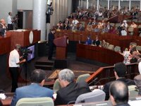 Les députés insistent sur l'exploitation rationnelle de l'aisance financièreDébat sur la loi de finances pour 2014