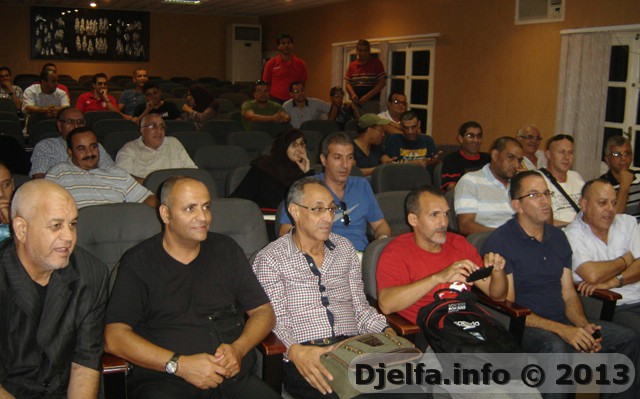 الإتحادية الجزائرية للسباحة تنظم محاضرة تقنية و تقيم ملتقى وطني للنهوض برياضة السباحةبمشاركة رابطة الجلفة و تحت إشراف المدرب البرازيلي الجديد للفرق الوطنية للسباحة