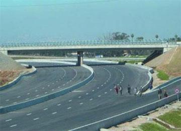 استلام مشروع ازدواجية الطريقين الوطنيين بمستغانم