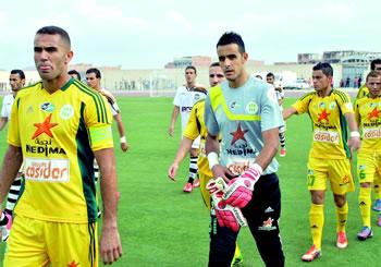 Les Canaris se méfient d'EzzargaJS KABYLIE - RC ARBA