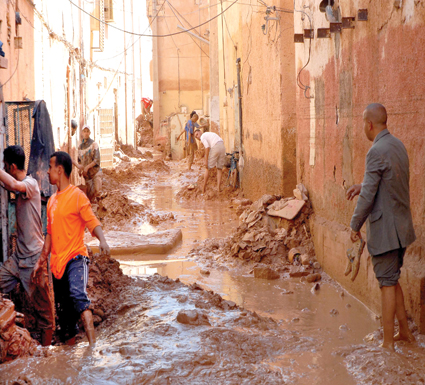 تحريات حول اختيار الأرضية والتلاعب في منح الصفقات                    الأمن يفتح ملف صفقات بناء 2000 شالي لمنكوبي غرداية