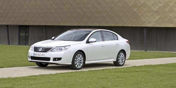 Prix Renault Latitude Privilege 2.0 Ess