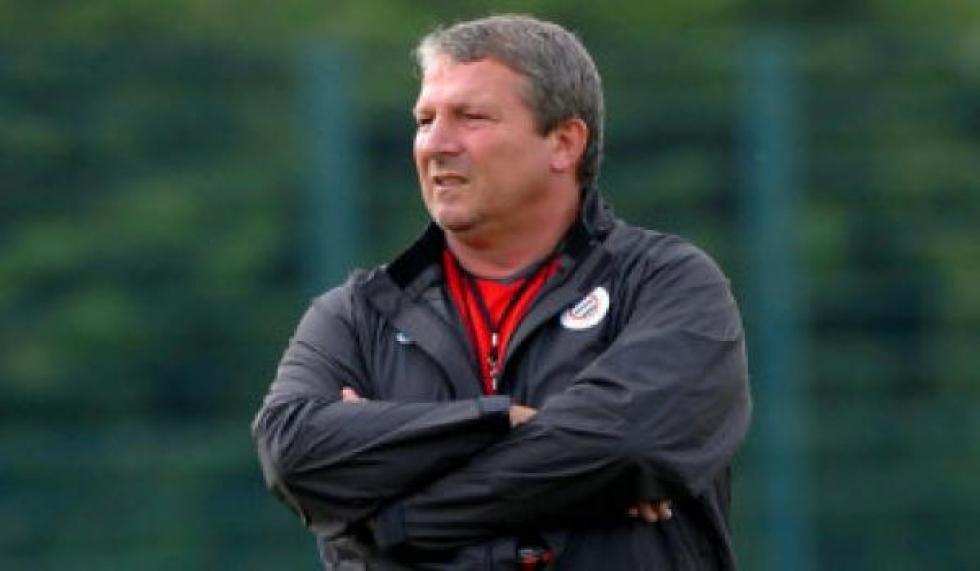 خليفة مدرب اتحاد العاصمة الفرنسي رولان كوربيس سيكون أجنبيا