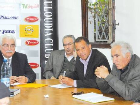 Les anciens actionnaires reviennent à la chargeMouloudia d'Alger