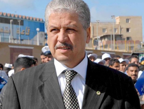 سلال يدعو الى تخصيص سكنات وظيفية للأطباء بأدرار