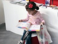 Le livre pour enfants, d'histoire et le roman cartonnent18e Sila - Au 6e jour du salon : Achat de livres au Sila : Ventes