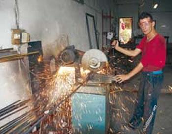 L'Algérie est loin du compteASSURANCE DES ENTREPRISES