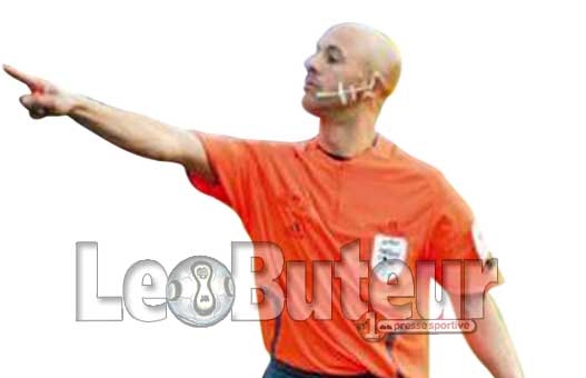 Ce que l'arbitre Khaled Saadi omet de direa