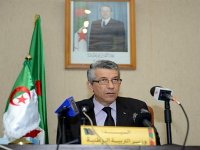 Baba Ahmed inspecte le nouveau siège de l'Ecole internationale d'Algérie à Paris