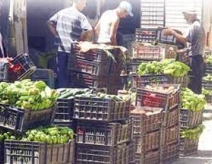 خميس الخشنة ببومرداس : تجار سوق الجملة للخضر والفواكه في إضراب مفتوح