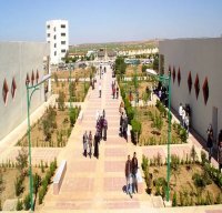 Sellal met en service de nouvelles structures pédagogiques universitaires et un poste transformateur à Khenchela