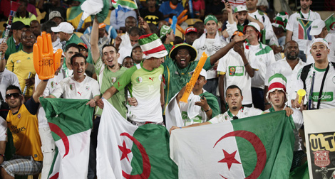 فوضى عارمة في بيع التذاكر وإصابة بعض الأنصار بملعب البليدة