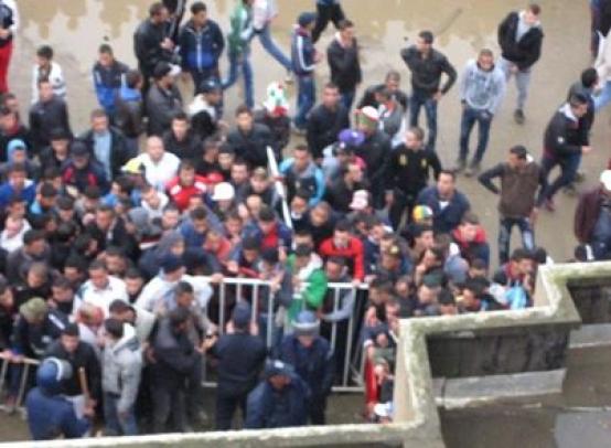 49 جريح في مواجهات بسبب التذاكر بالبليدة