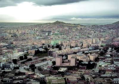 Le wali insiste sur la distribution des logements achevés avant la fin de l'année en cours