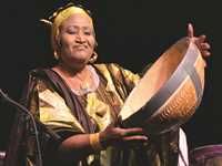 4e FIAATADemocratoz et Khaïra Arby enflamment la scène