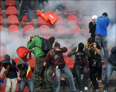 فرحة التأهل تخلف 6 قتلى وأكثر من 20 جريحا ببسكرة