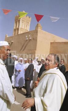 Bouteflika s'offre les grosses pointuresFLN, UGTA, IMAMS ET ZAOUIAS POUR UN QUATRIÈME MANDAT