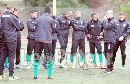 MCA : Bouali a signé son contrat hier à El Achour