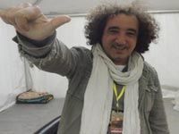 LE CHANTEUR, AKLI D., À 