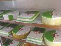 Les pâtissiers innoventDes gâteaux ornés de l'emblème national