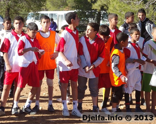 ميدان سن الباء بالجلفة يحتضن البطولة الولائية للعدو الريفي المدرسي وسط تنظيم محكمفيما 