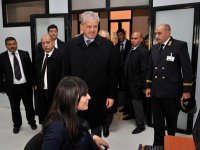 Des mesures importantes en faveur de l'enseignement supérieurvisite du premier ministre à CHLEF