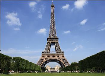 La recette d'une embellieL'ECONOMIE DOPE LES RAPPORTS ENTRE ALGER ET PARIS