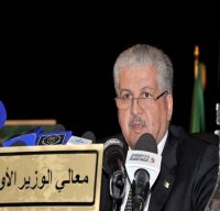 Sellal souligne le rôle des jeunes algériens qui ont su hisser le drapeau national dans les fora internationaux