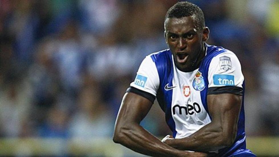 ريال مدريد يزأر بوجه مثلث الرعب الانكليزي لاستقطاب مارتينيز