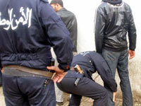 مديرة ثانوية من بين المتورطين في القضية.. مصالح الأمن تفكك عصابة إجرامية مختصة في التزوير واستعمال المزور بالعاصمة