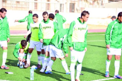 جمعية وهران تنفرد بريادة ترتيب بطولة 