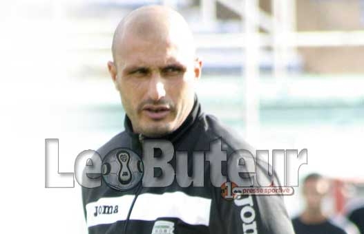 JSK-MOB : Moussouni : «Je pense que la JSK est légèrement favorite»