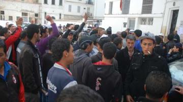 المقصون بسيرات يحتجون أمام مقر البلديةبعد الإعلان عن قائمة 34 مسكنا ريفيا بمستغانم